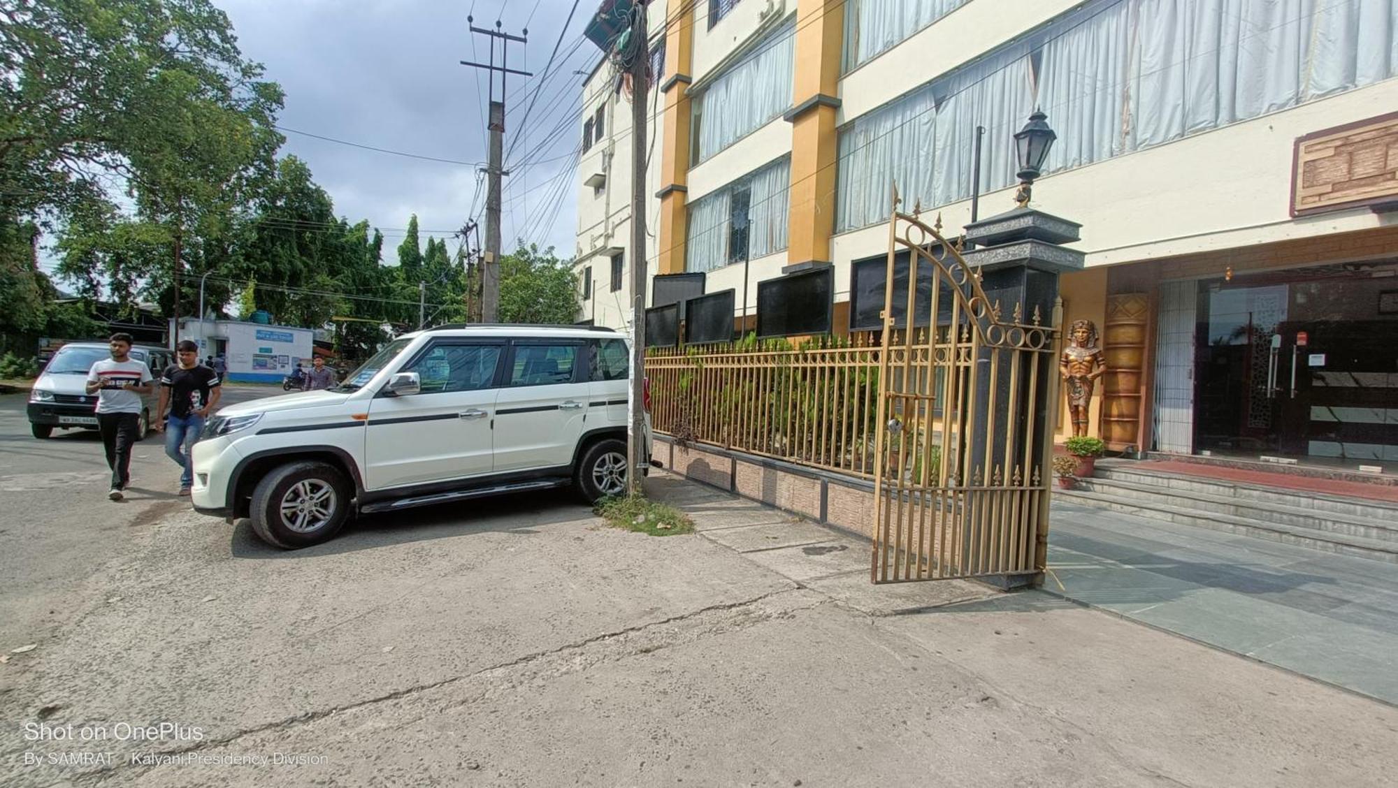 Hotel Trisplanet Kalyani Exterior foto